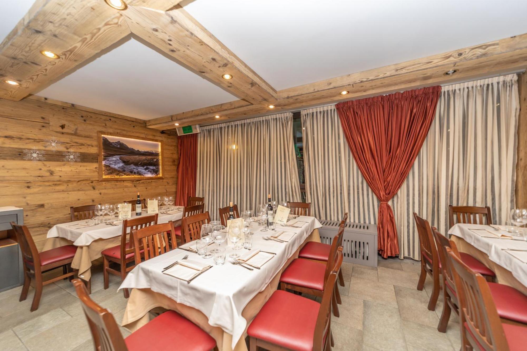 Hotiday Chalet Sestriere Vialattea מראה חיצוני תמונה