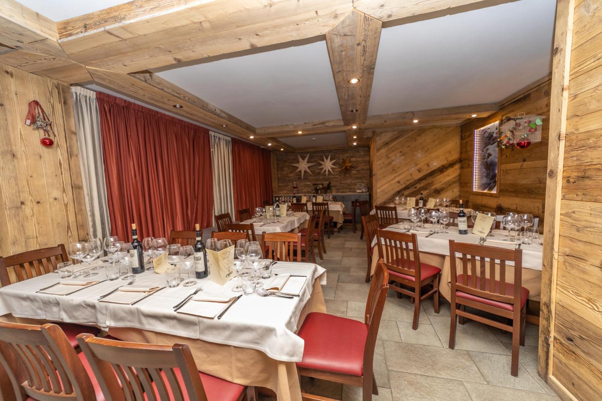 Hotiday Chalet Sestriere Vialattea מראה חיצוני תמונה